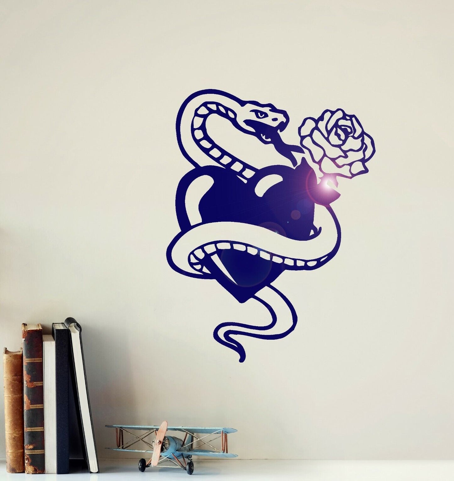 Autocollant Mural en vinyle serpent Rose tatouage amour coeur décoration de chambre autocollants muraux (ig1671)