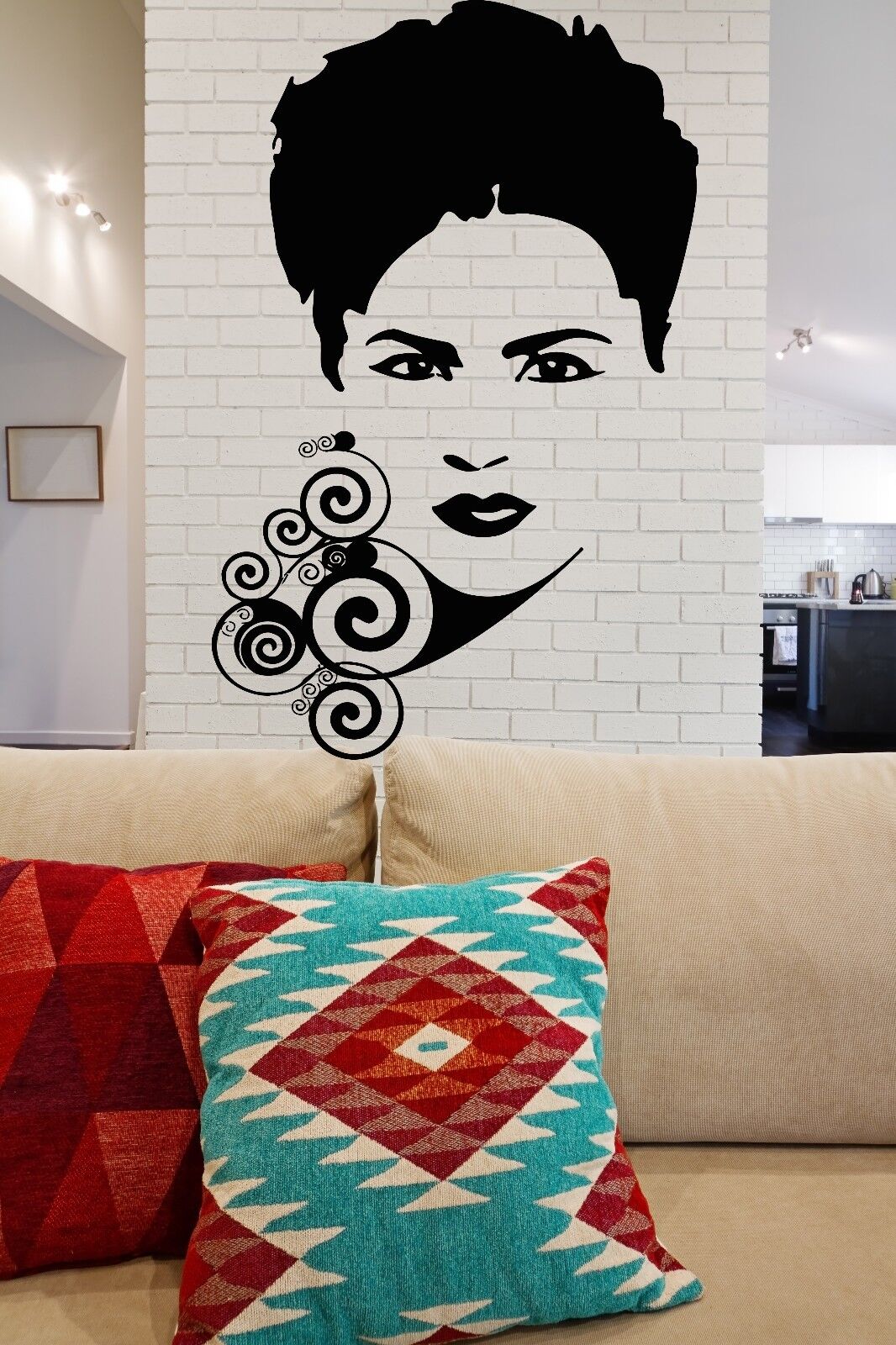 Wall Sticker Vinyl Decal Beautiful Female Face Eyes Eyebrows Lips Circle (n036)