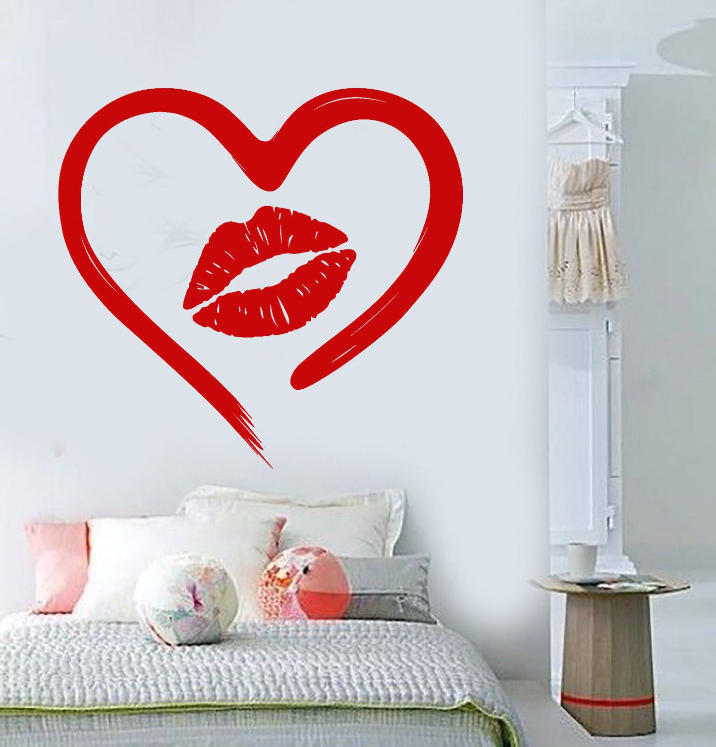 Vinyl Wall Decal Sexy Lips Lipstick Kiss Heart Love Romance Stickers (2682ig)